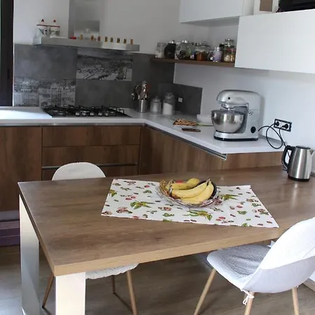 Fudora Bed & Breakfast